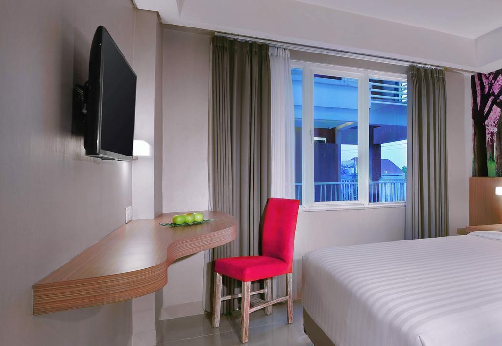 The Vasini Hotel Denpasar Exterior foto
